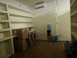 Hoa Nam Building (D8), Office #553606871